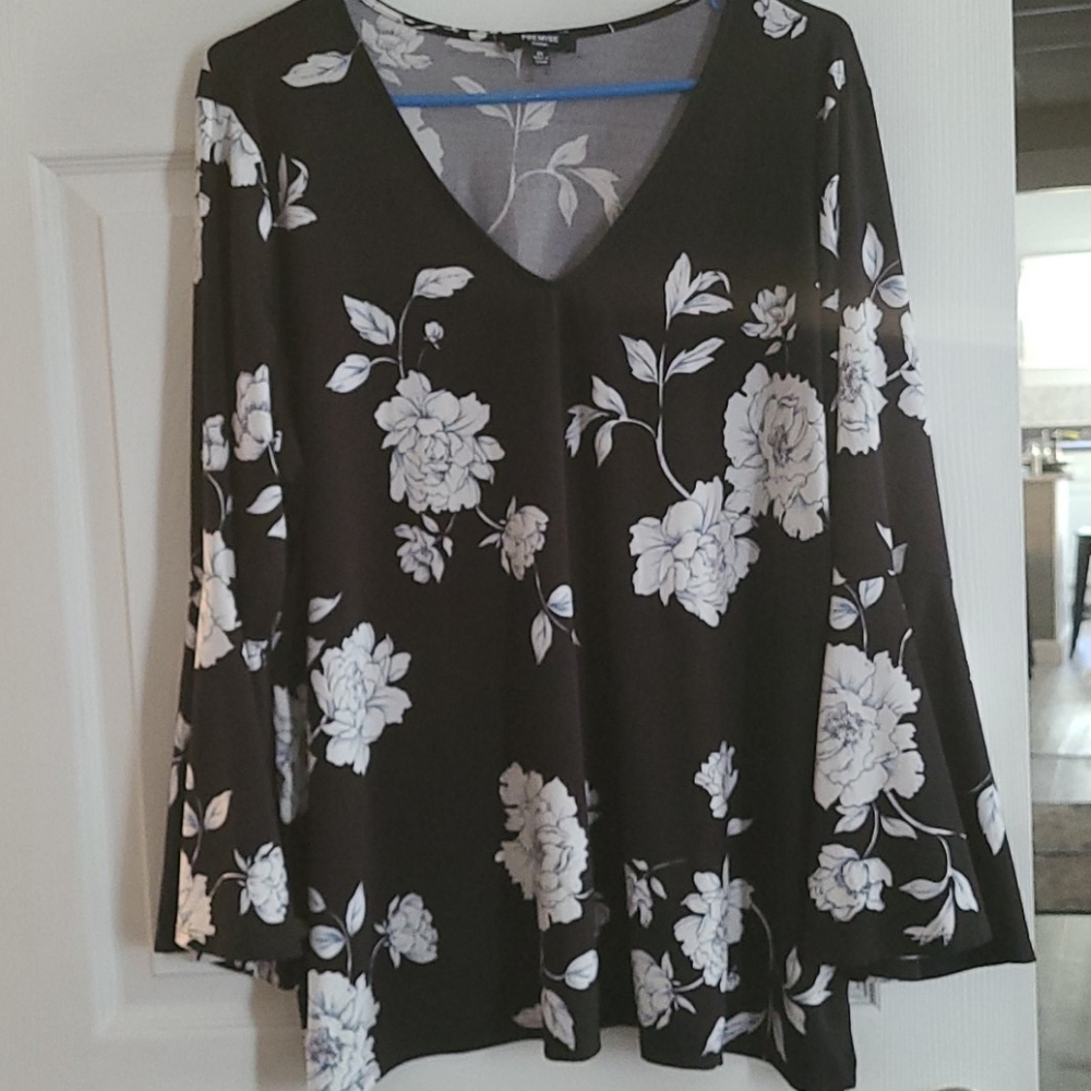 plus size floral print top